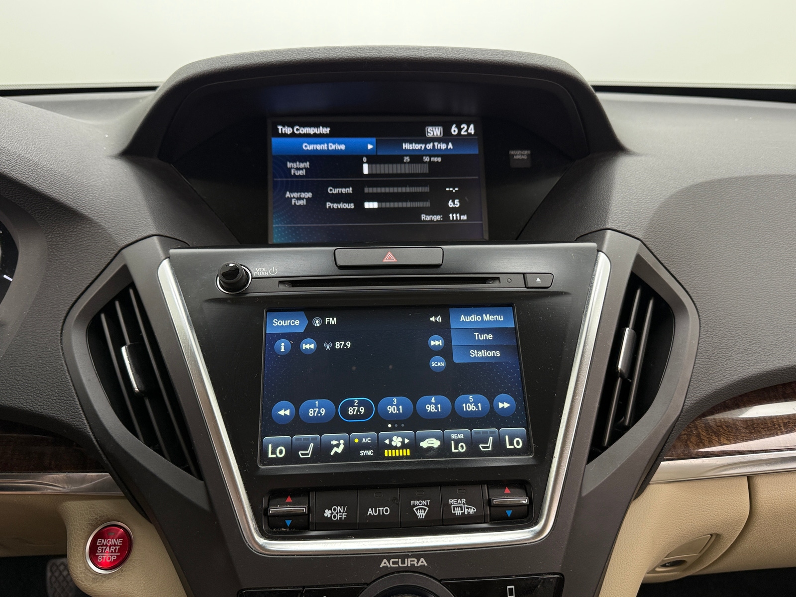 Thumbnail: 2019 Acura MDX - 3