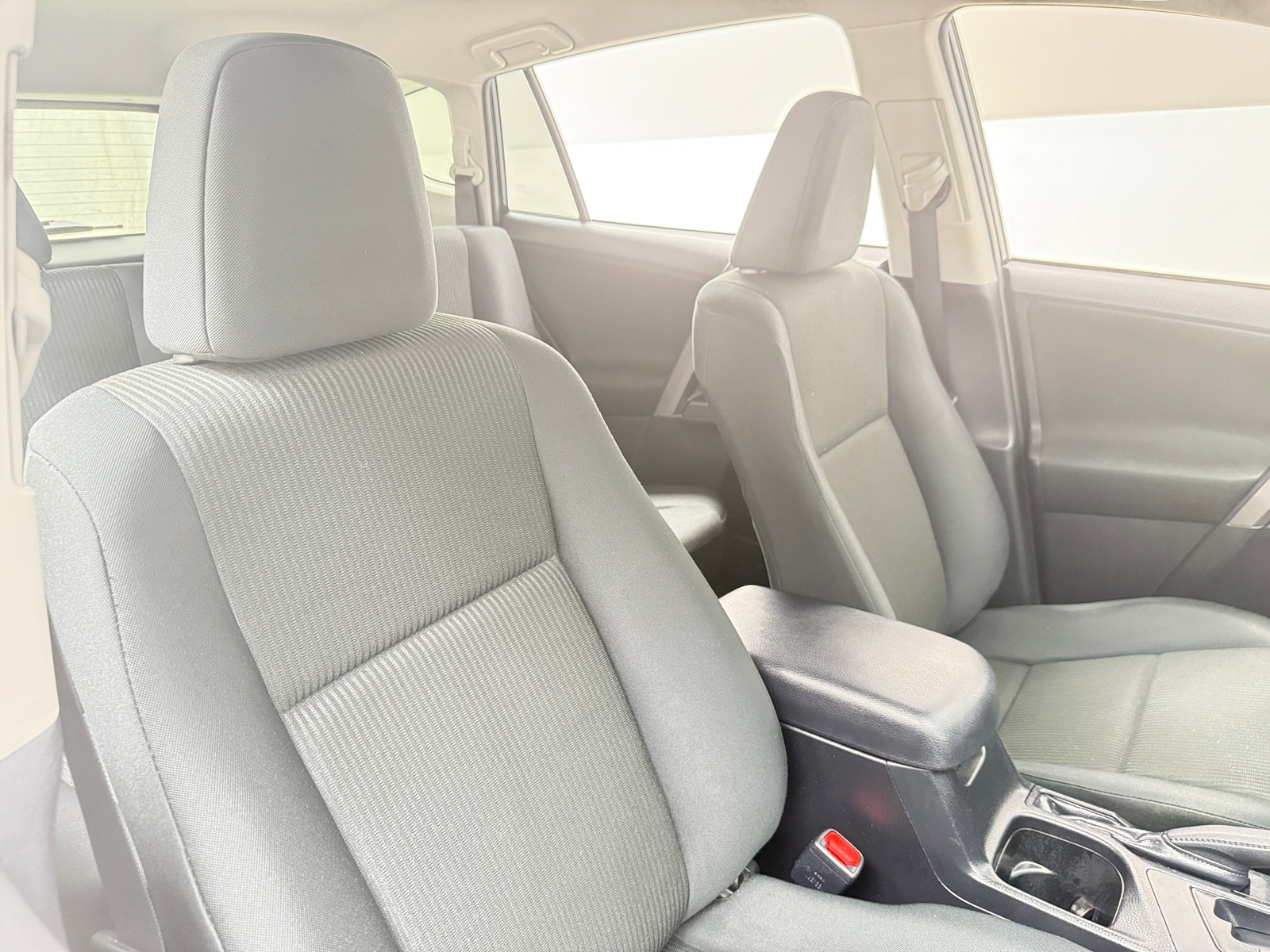 Thumbnail: 2018 Toyota RAV4 - 2