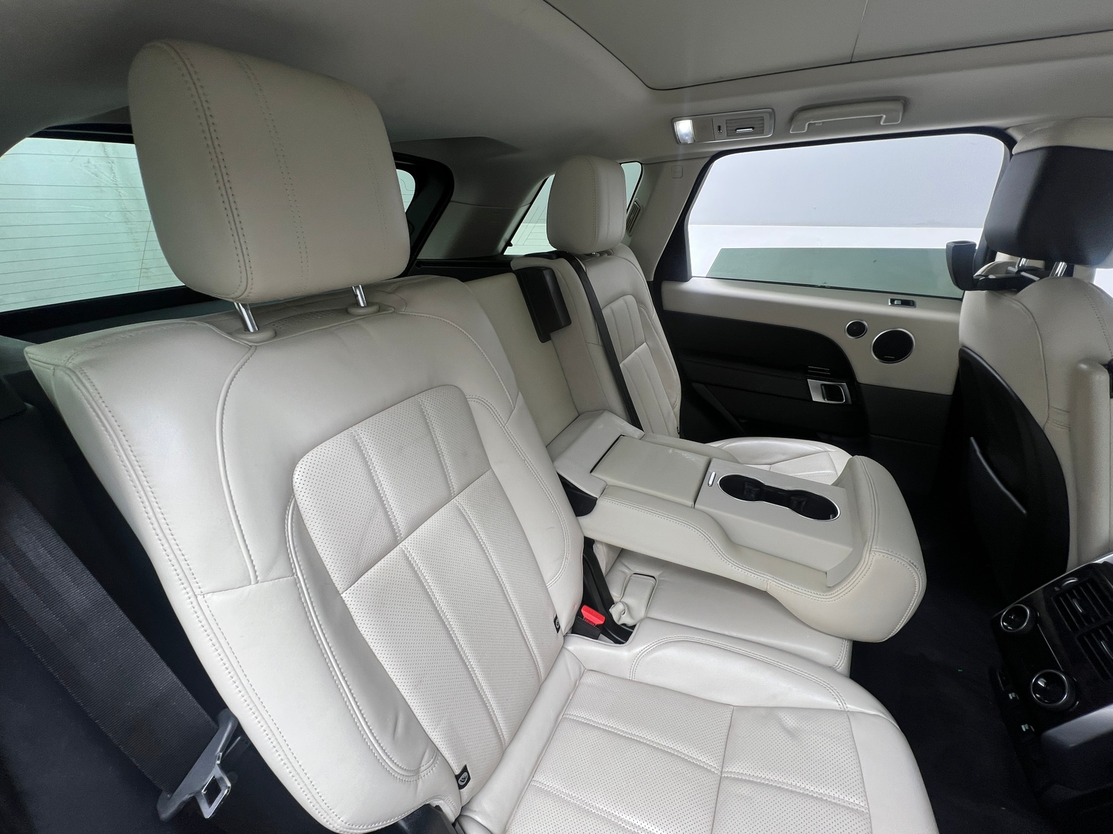 Thumbnail: 2020 Land Rover Range Rover Sport - 5