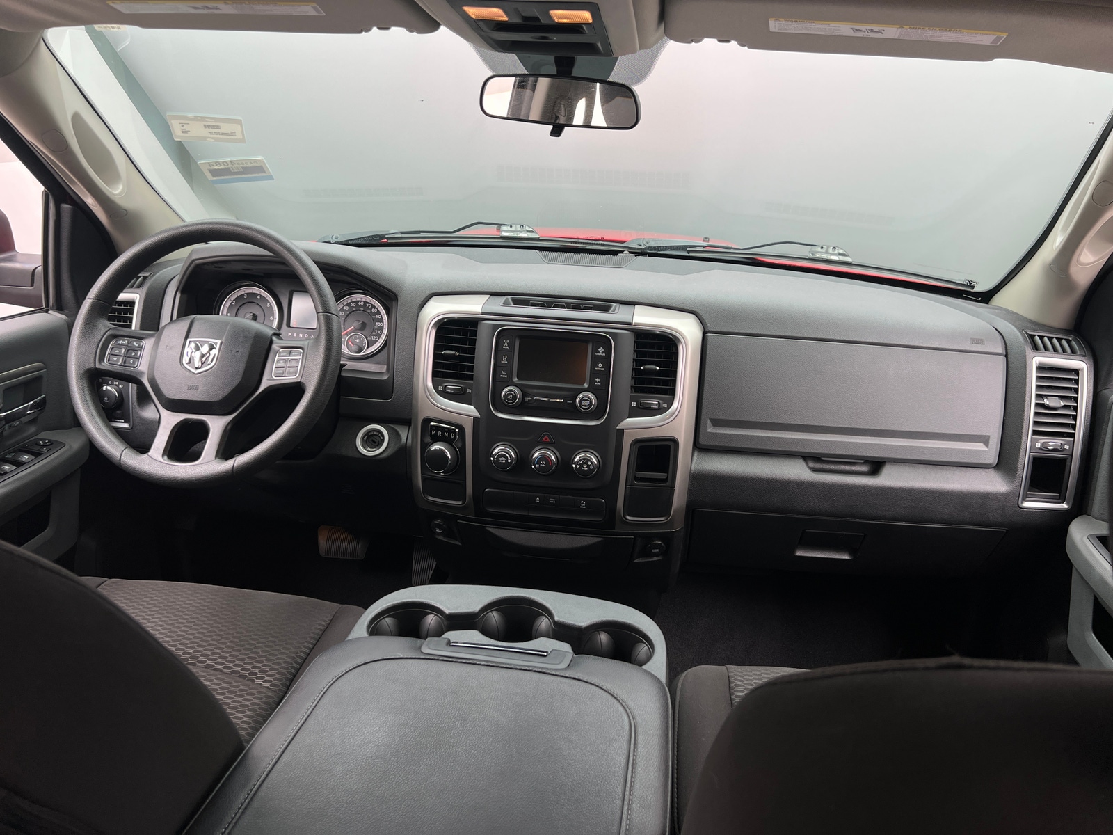 Thumbnail: 2020 RAM 1500 Classic - 3