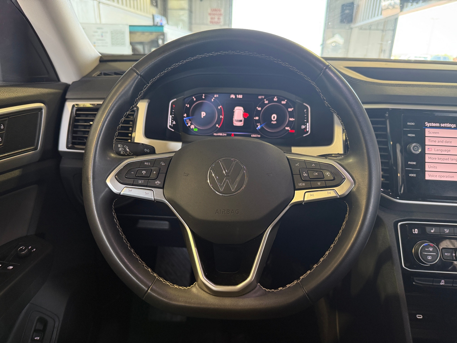 Thumbnail: 2023 Volkswagen Atlas - 4