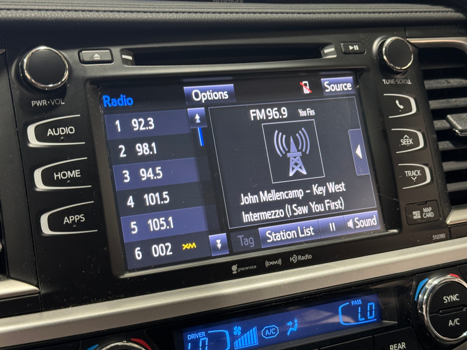 Thumbnail: 2019 Toyota Highlander - 3