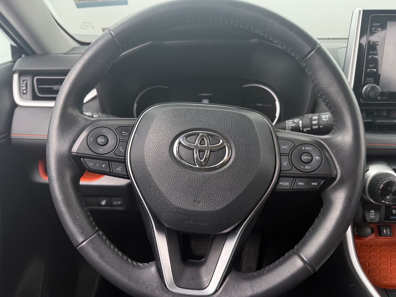 Thumbnail: 2019 Toyota RAV4 - 4