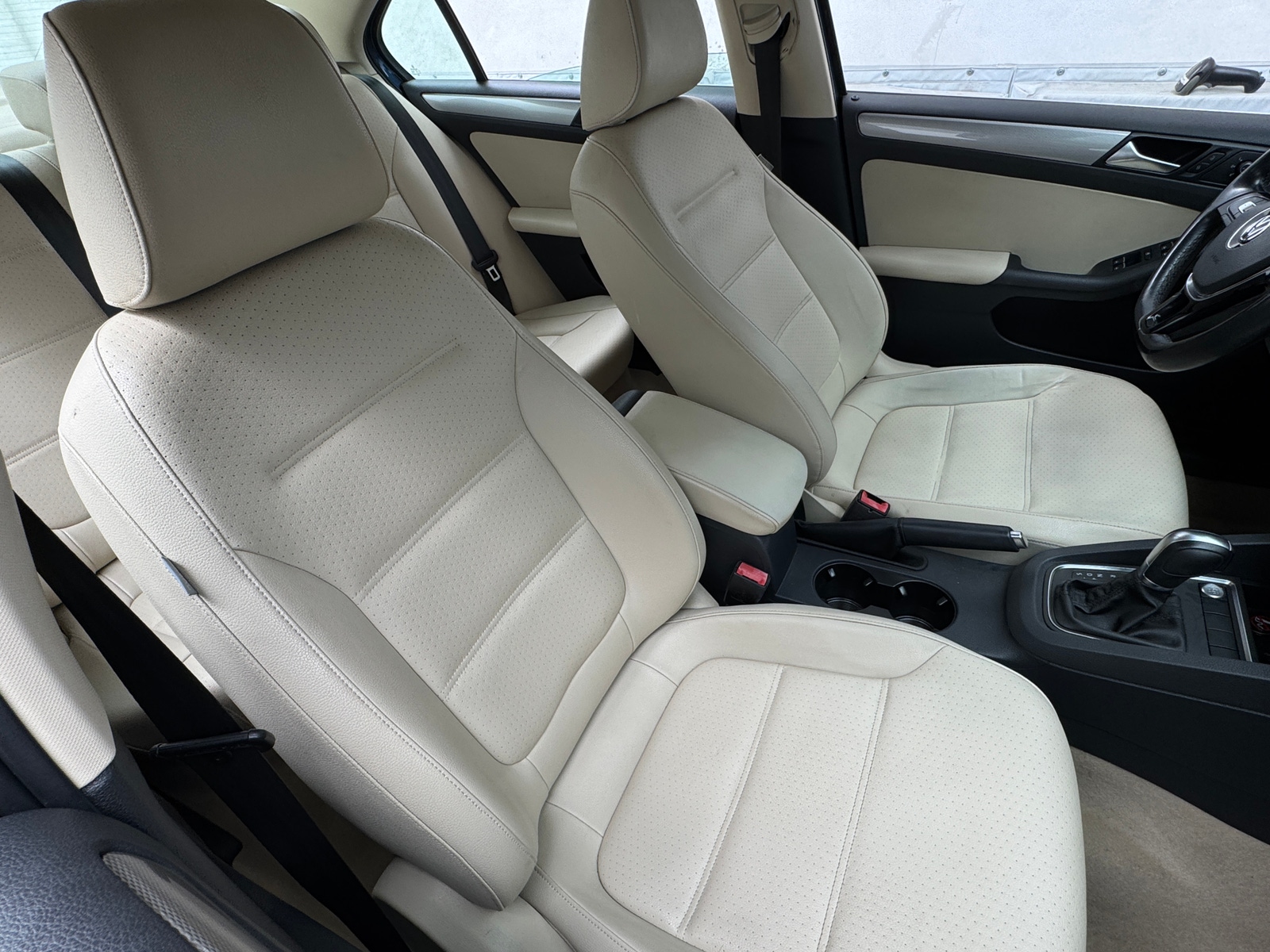 Thumbnail: 2016 Volkswagen Jetta - 2