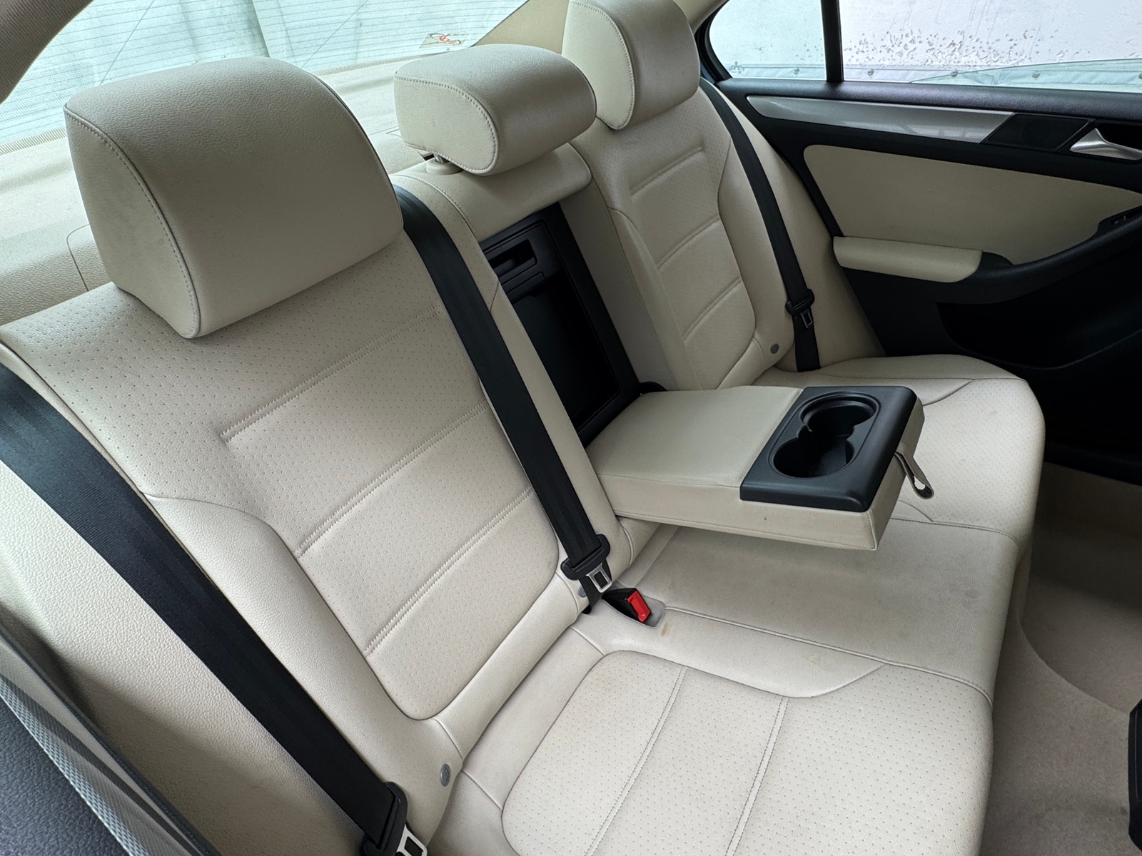 Thumbnail: 2016 Volkswagen Jetta - 6