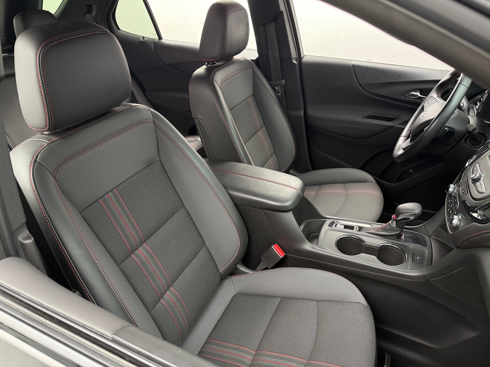 Thumbnail: 2022 Chevrolet Equinox - 2