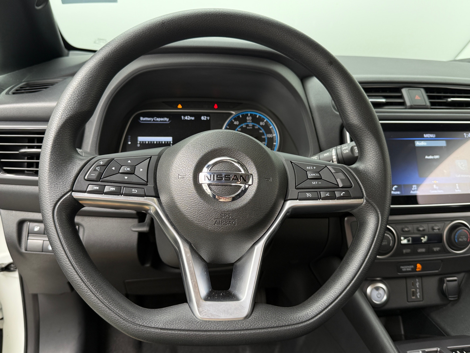 Thumbnail: 2022 Nissan Leaf - 5