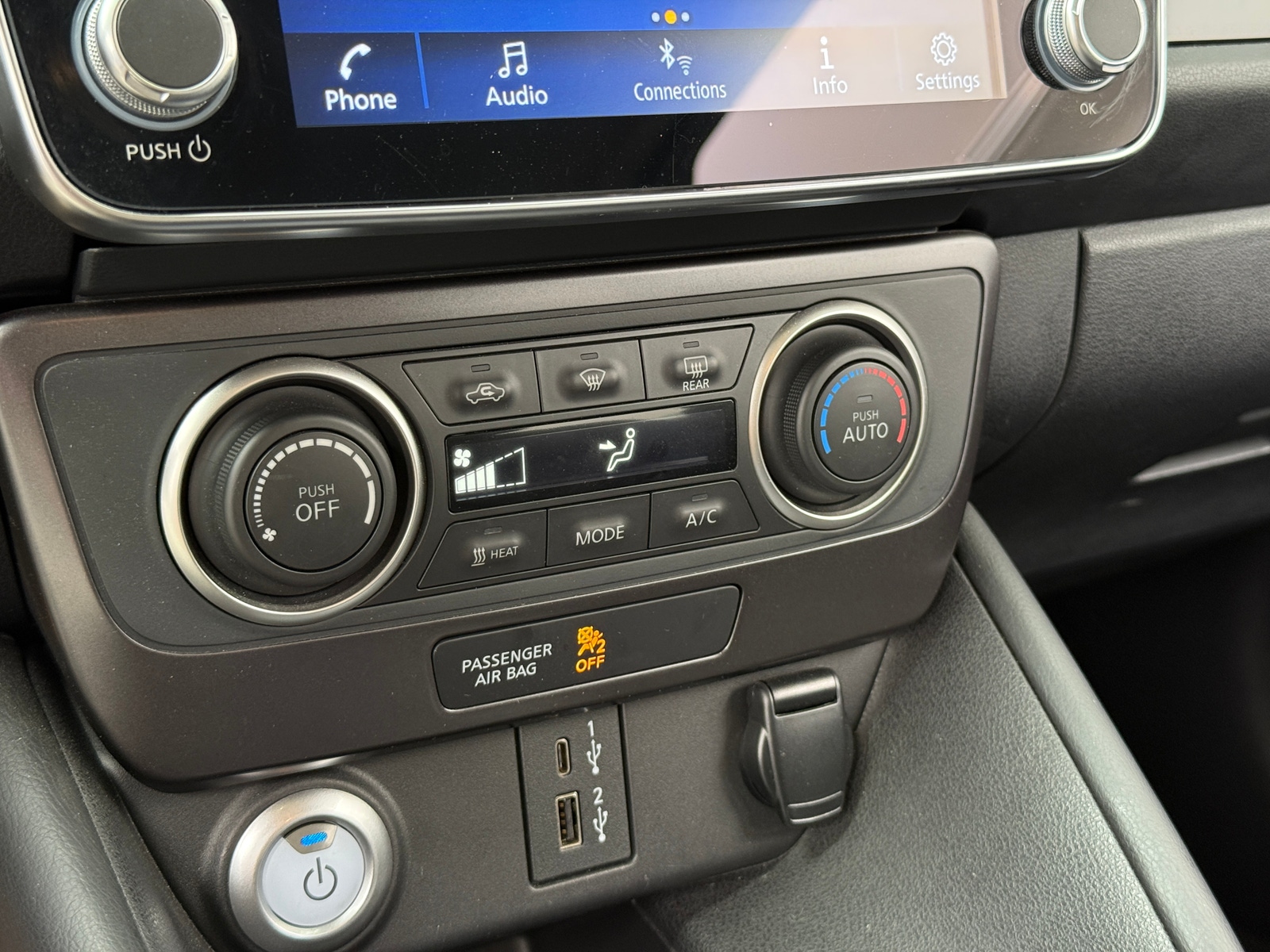 Thumbnail: 2022 Nissan Leaf - 4