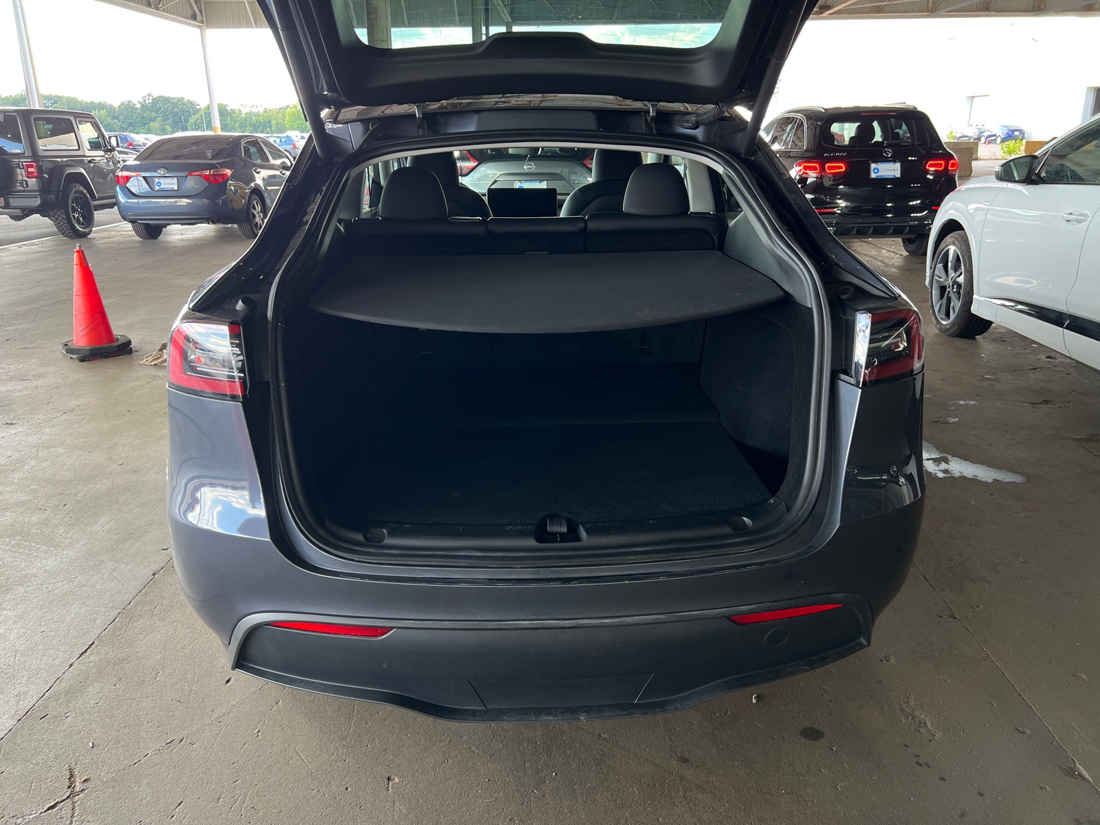 Thumbnail: 2023 Tesla Model Y - 6