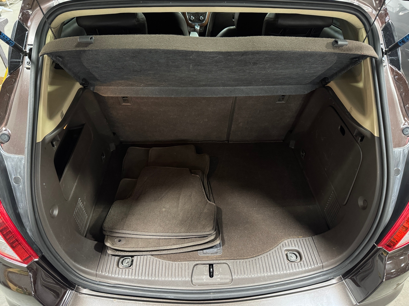 Thumbnail: 2014 Buick Encore - 6