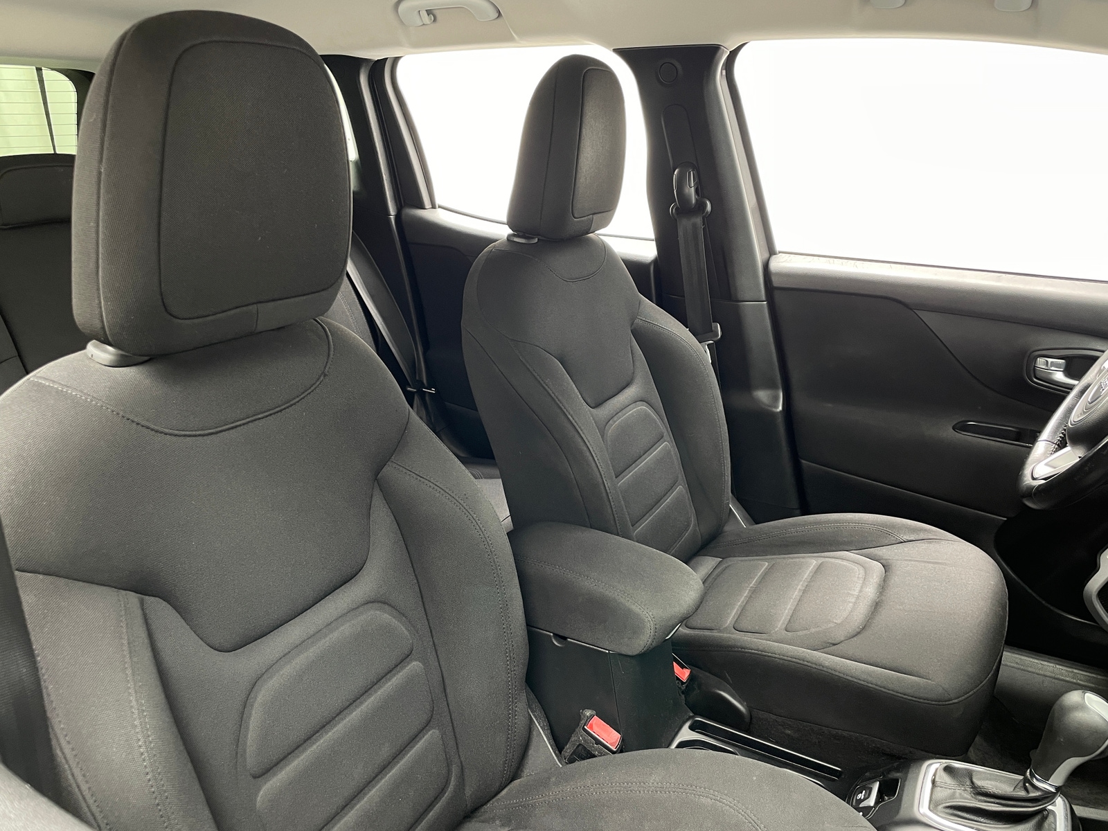 Thumbnail: 2018 Jeep Renegade - 2