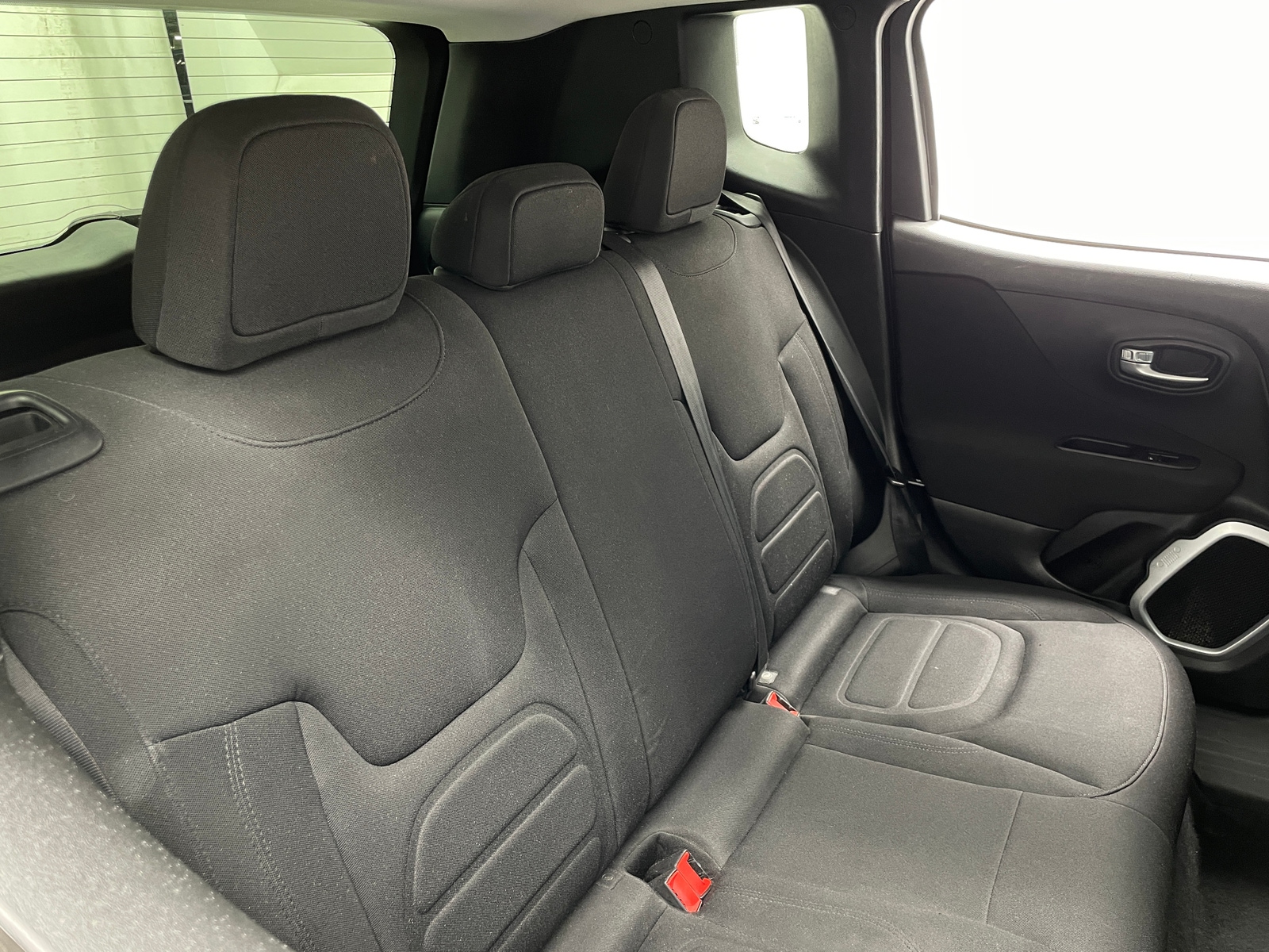Thumbnail: 2018 Jeep Renegade - 6