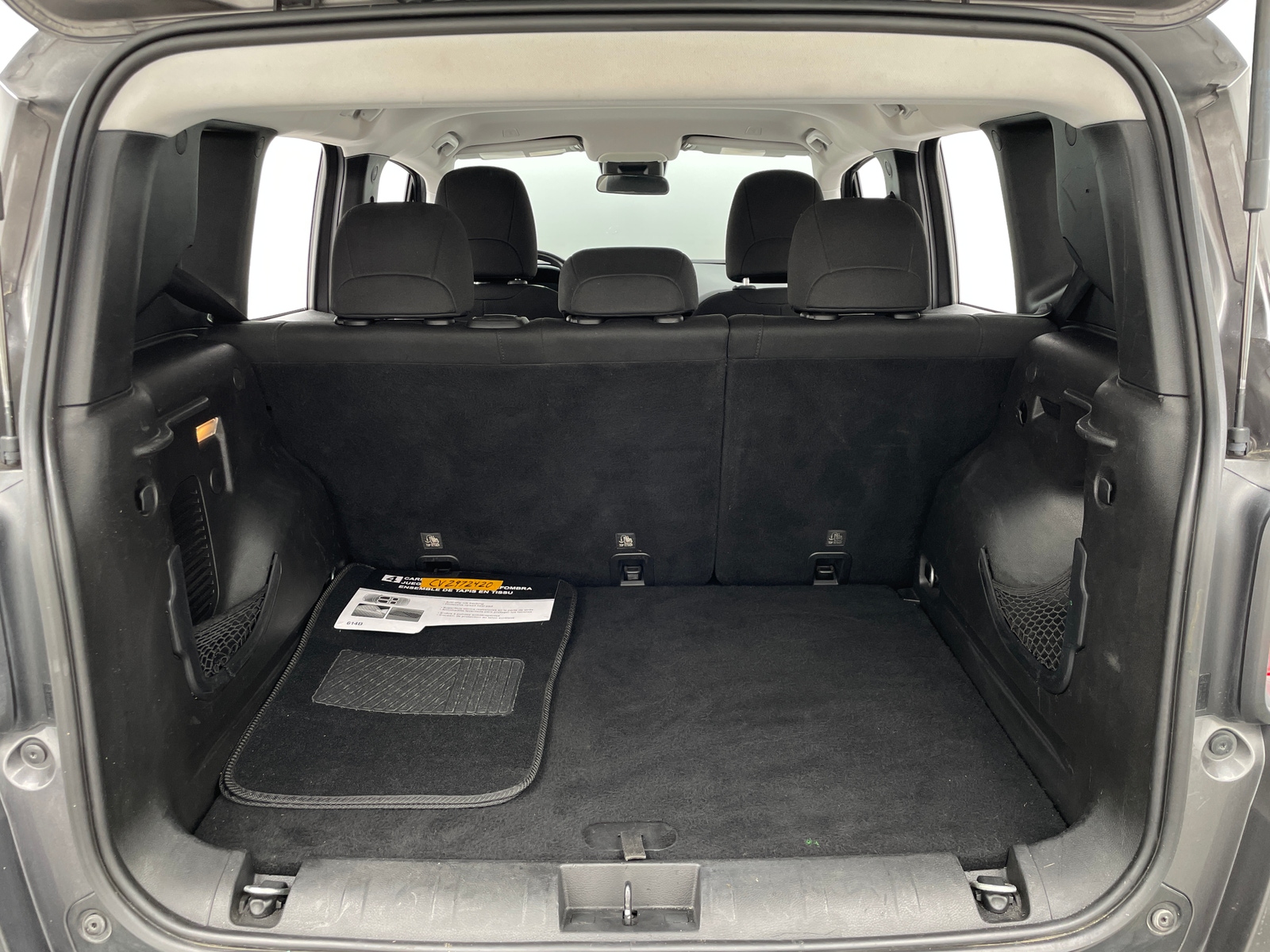 Thumbnail: 2018 Jeep Renegade - 7