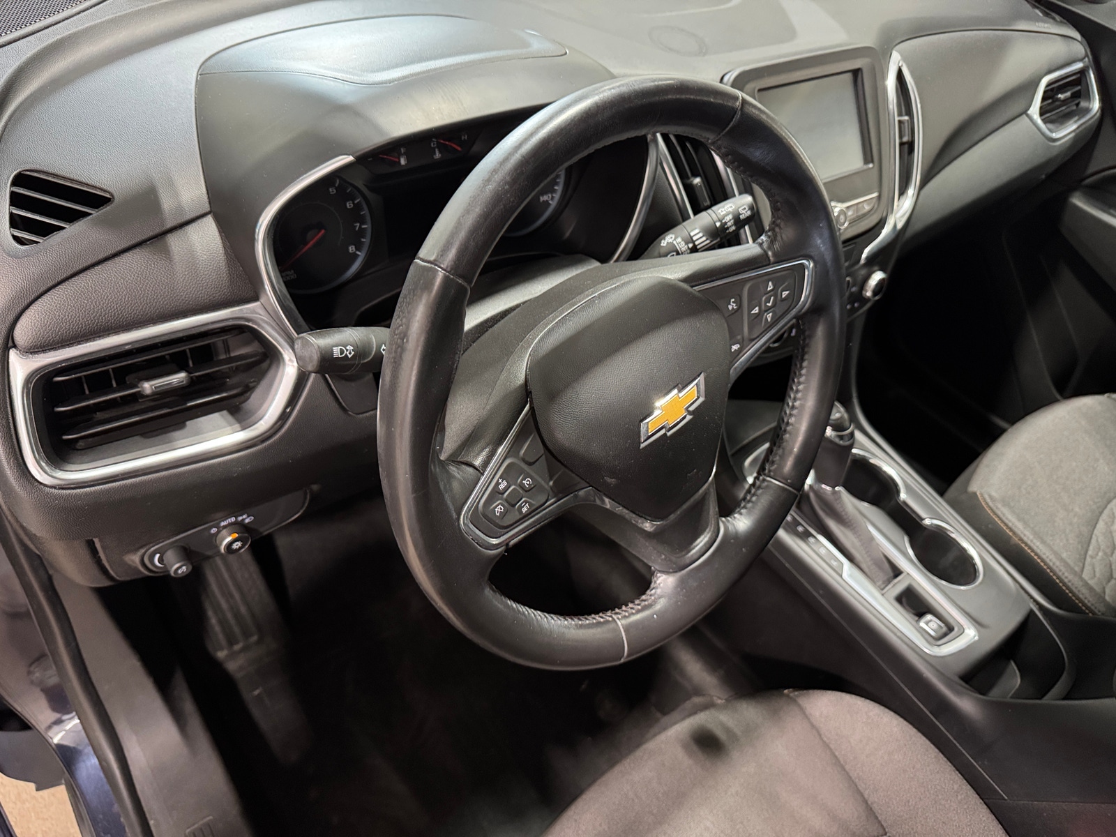 Thumbnail: 2018 Chevrolet Equinox - 3