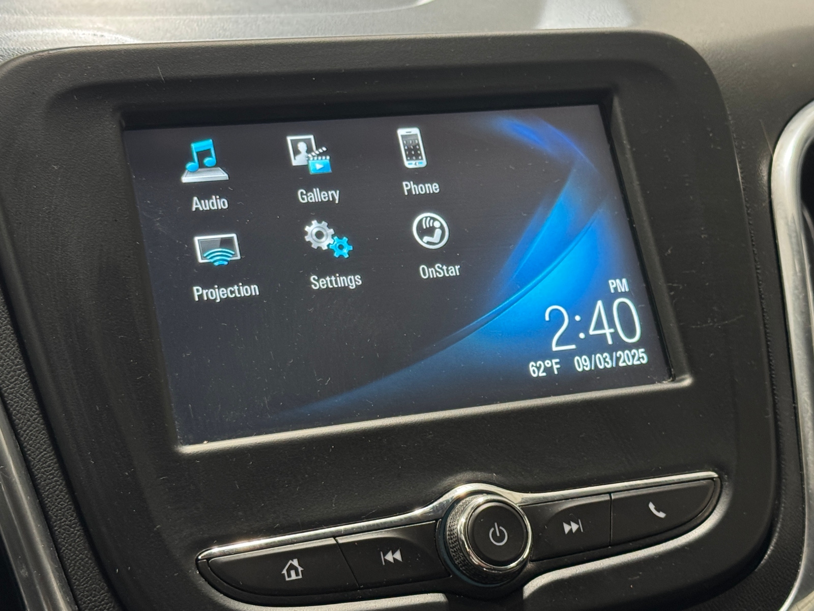 Thumbnail: 2018 Chevrolet Equinox - 4
