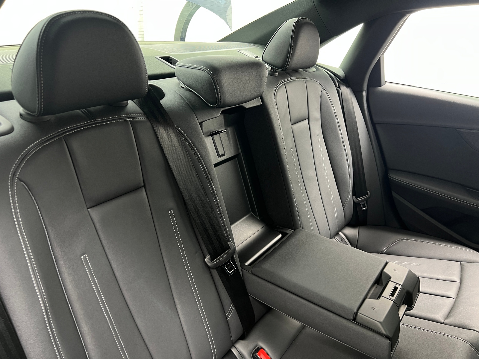 Thumbnail: 2022 Audi A4 - 5