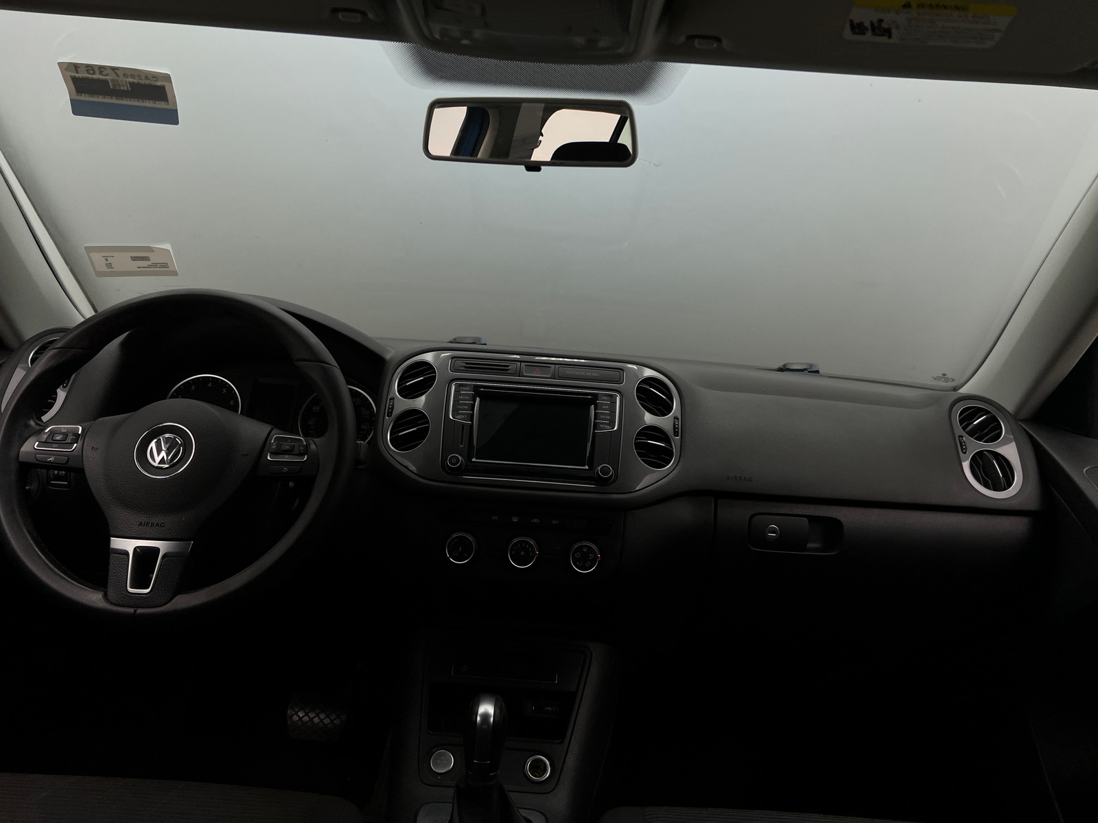 Thumbnail: 2017 Volkswagen Tiguan - 3