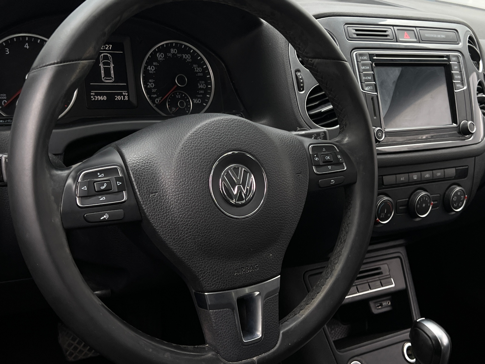 Thumbnail: 2017 Volkswagen Tiguan - 5