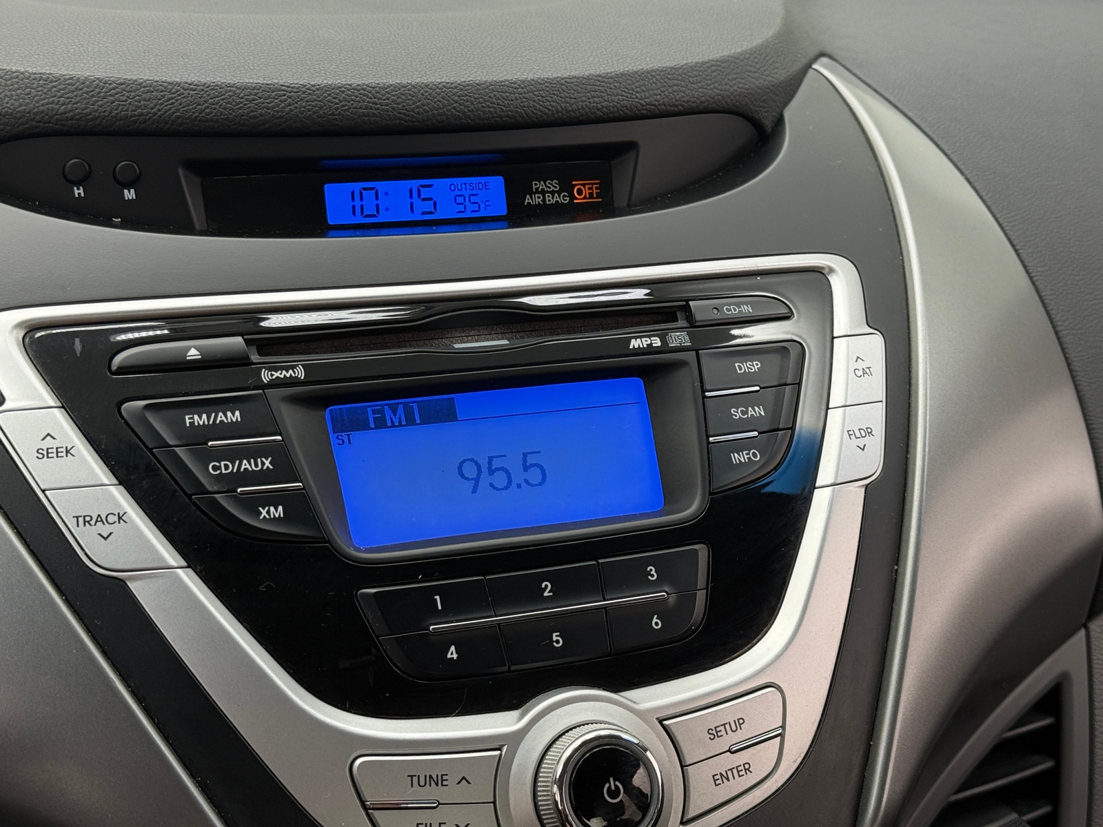 Thumbnail: 2012 Hyundai Elantra - 4