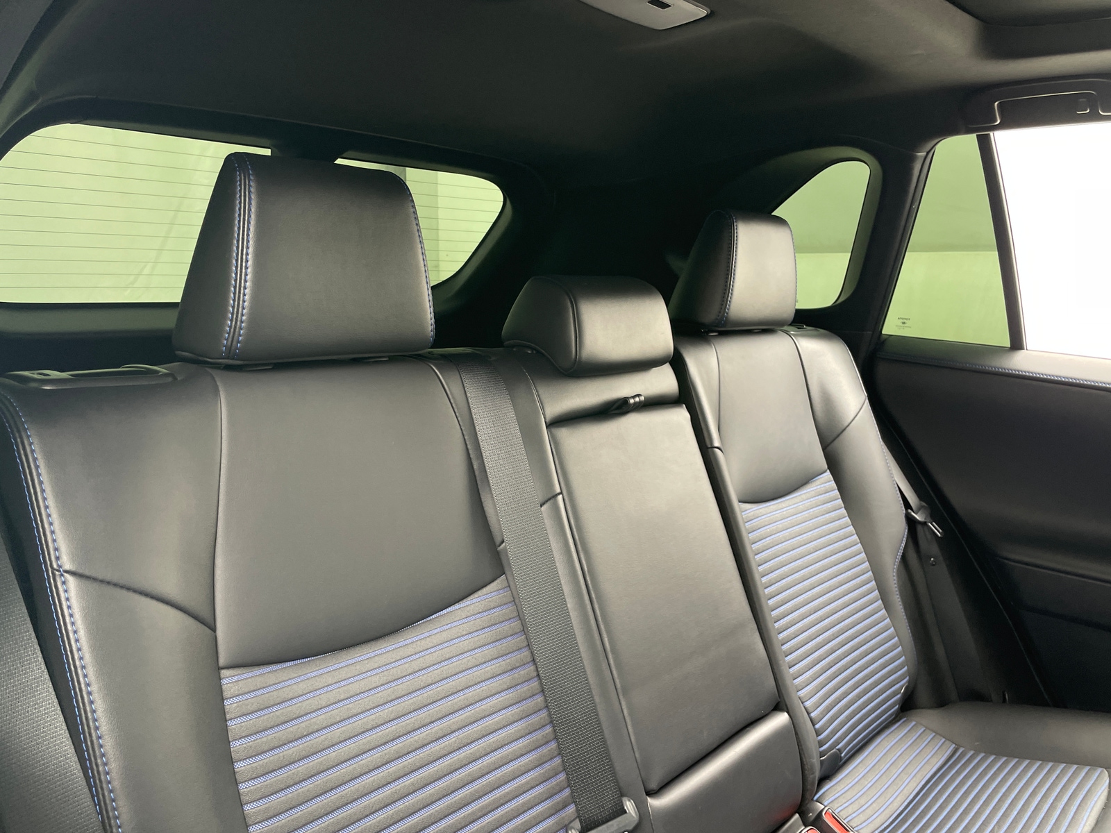 Thumbnail: 2022 Toyota RAV4 - 6