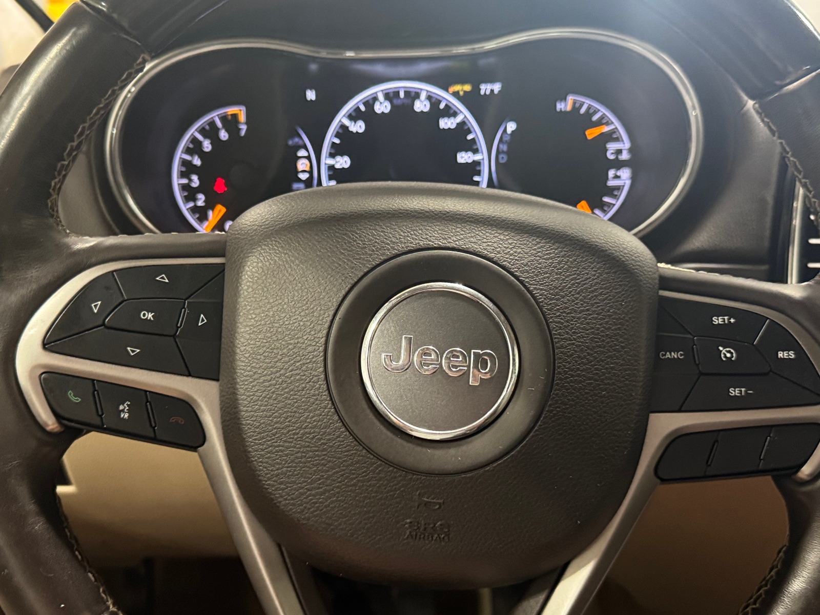Thumbnail: 2019 Jeep Grand Cherokee - 4
