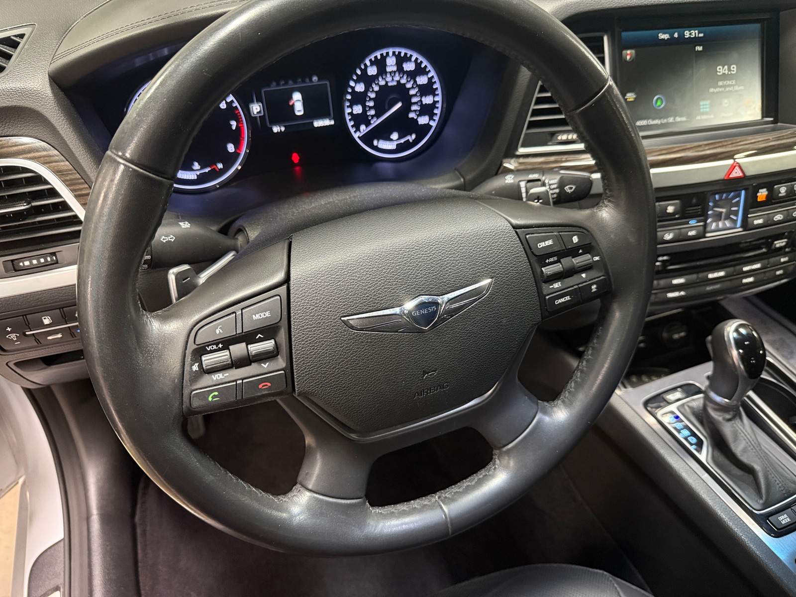 Thumbnail: 2017 Genesis G80 - 4