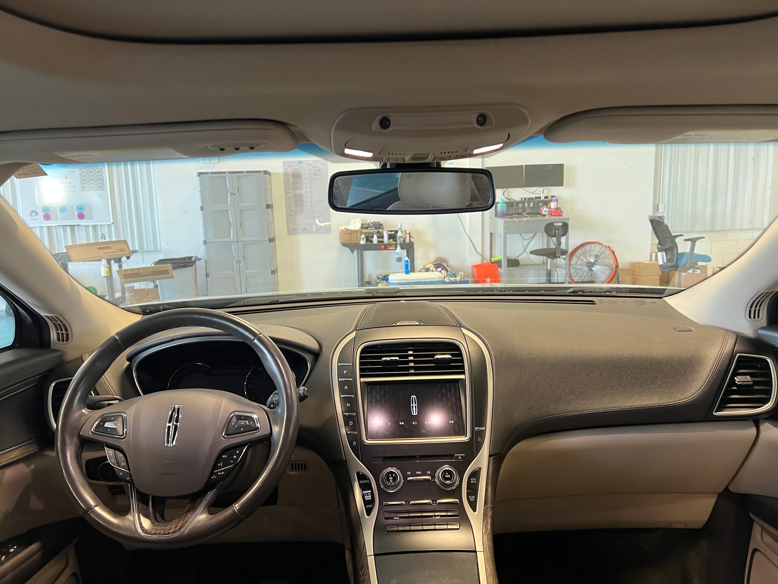 Thumbnail: 2017 Lincoln MKX - 2
