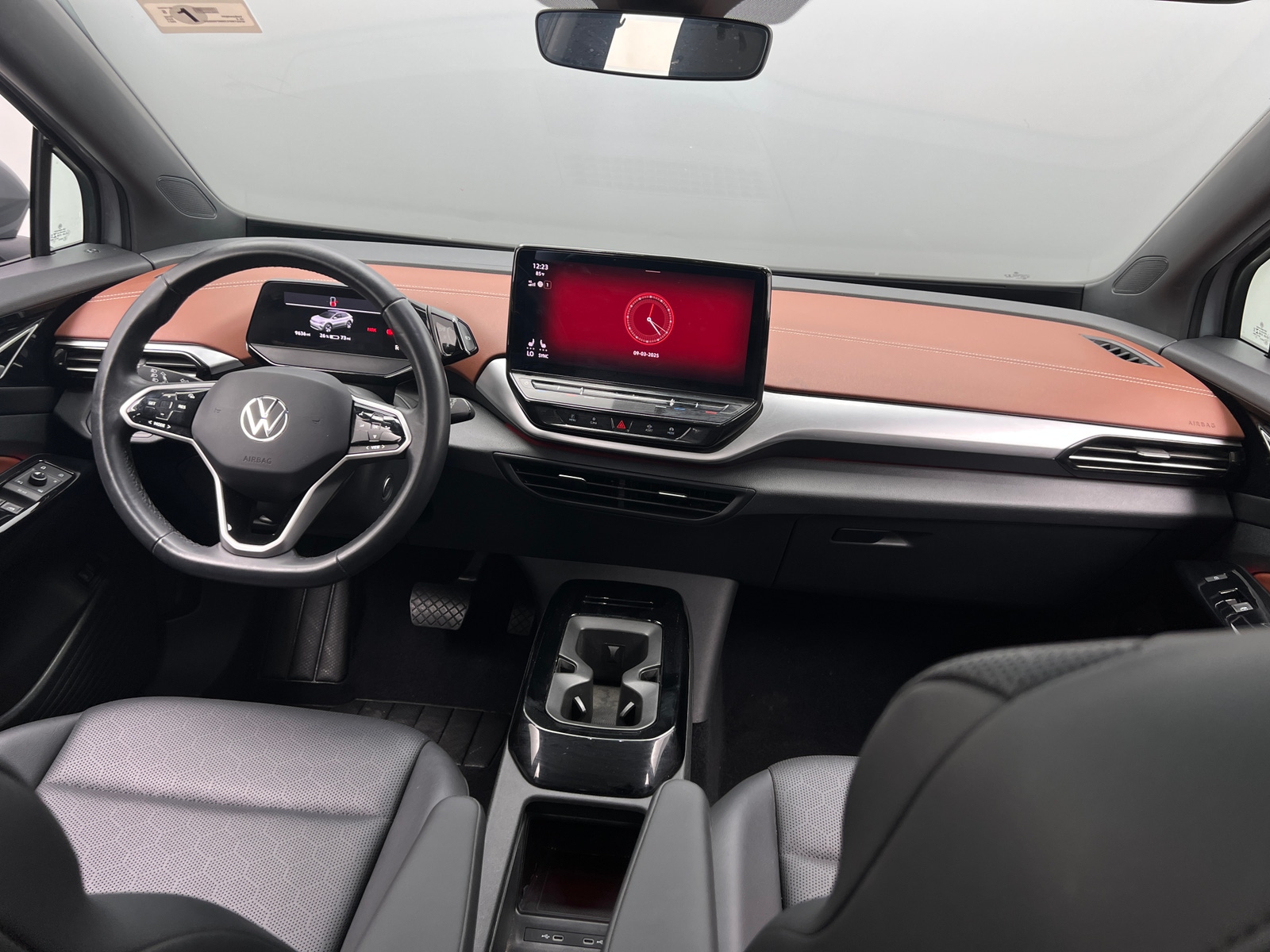 Thumbnail: 2021 Volkswagen ID.4 - 2