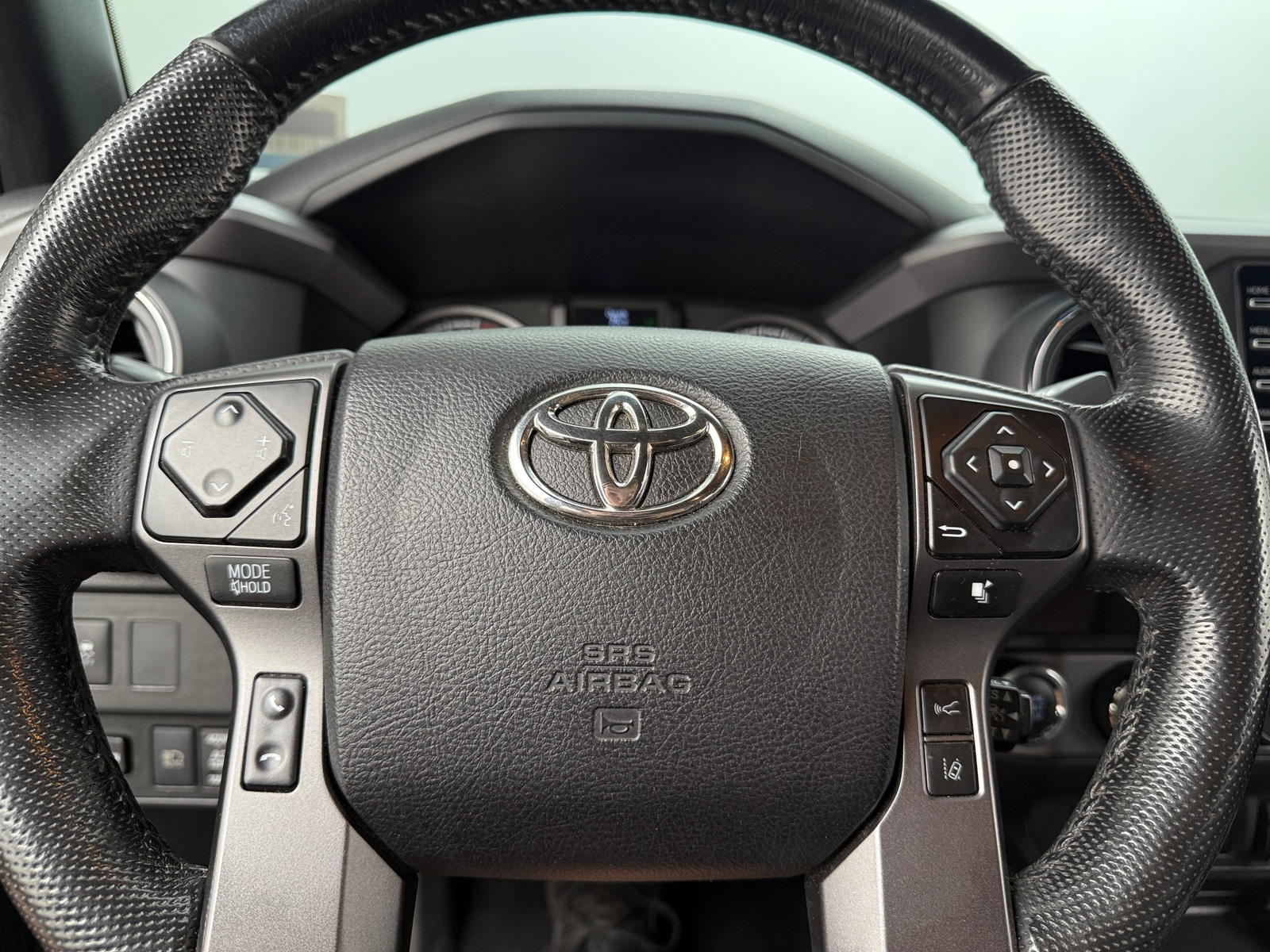 Thumbnail: 2022 Toyota Tacoma - 5