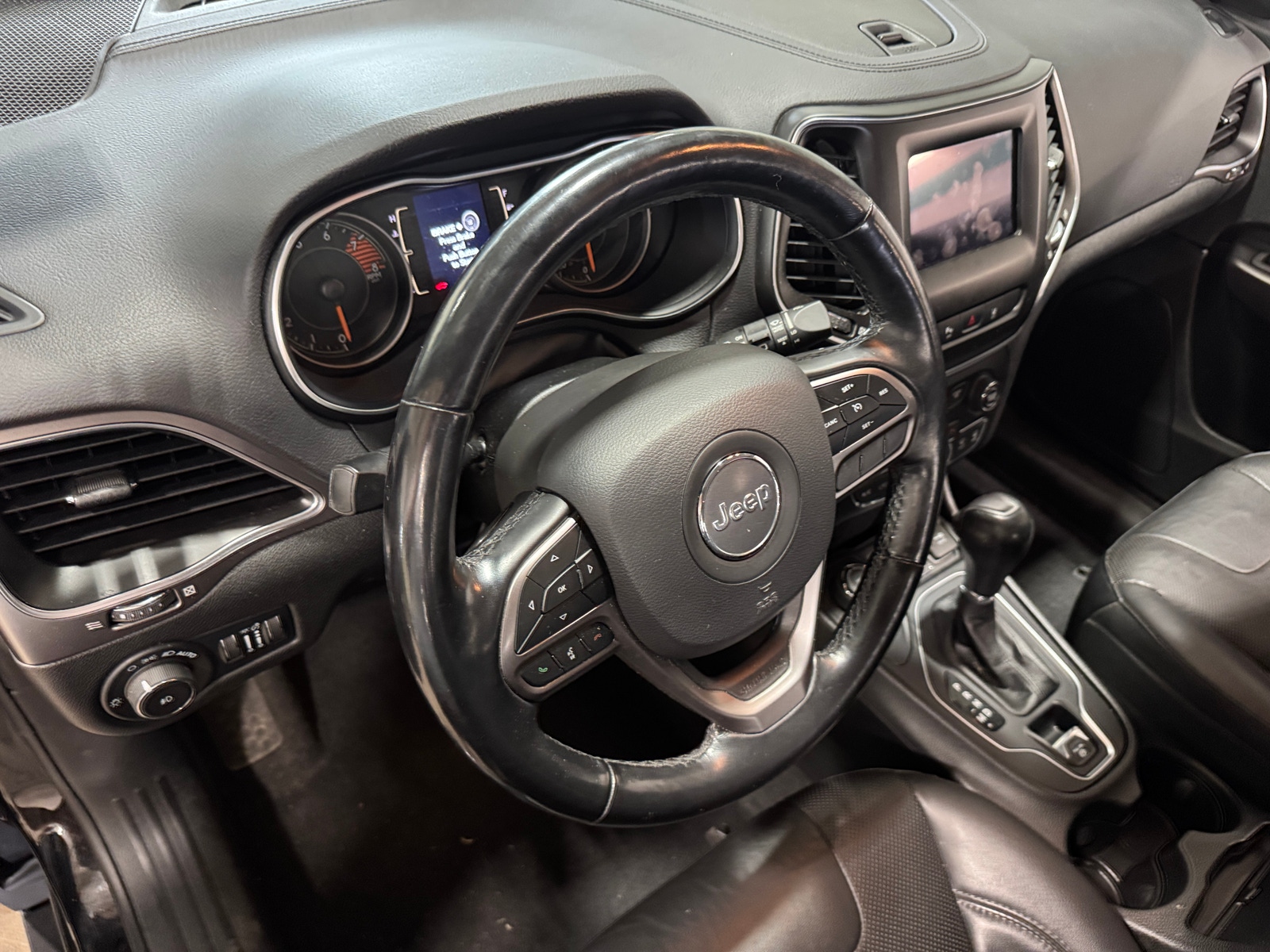 Thumbnail: 2021 Jeep Cherokee - 2