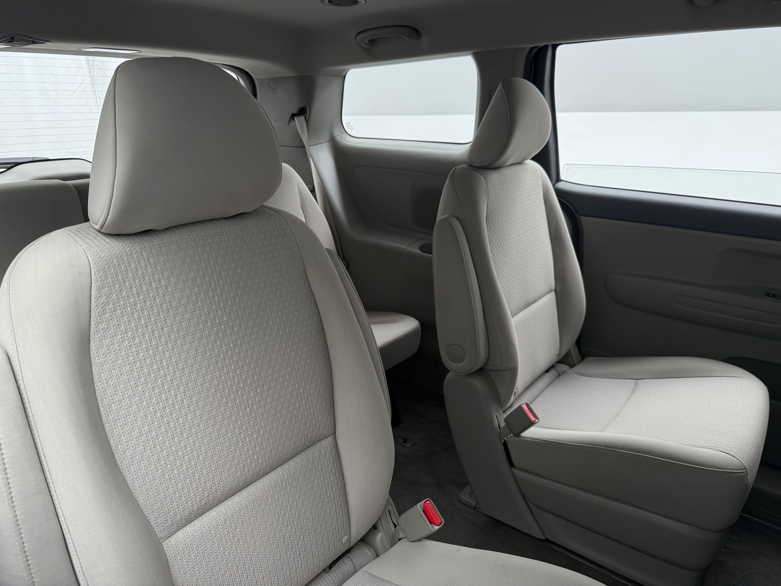 Thumbnail: 2016 Kia Sedona - 6