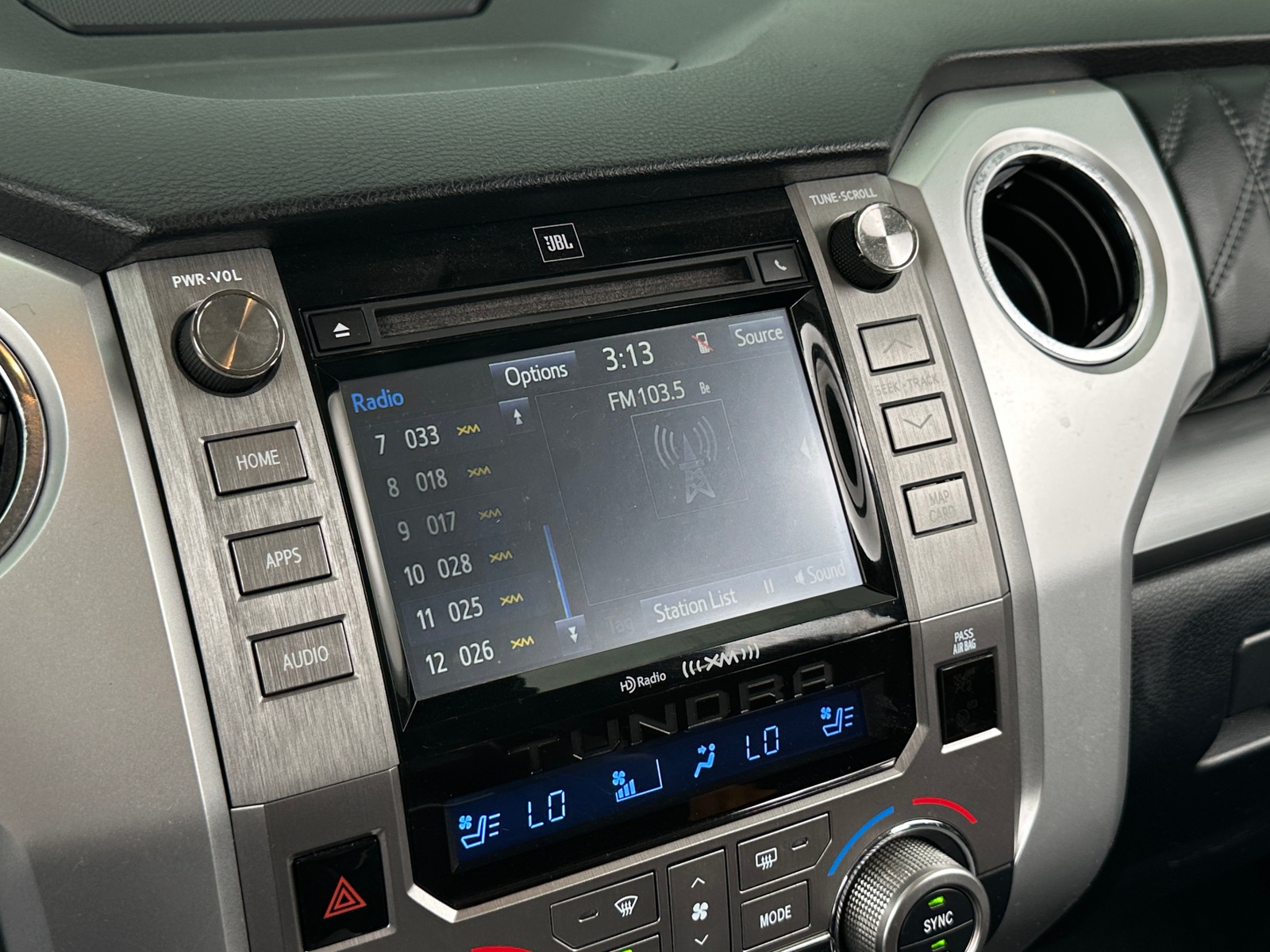 Thumbnail: 2018 Toyota Tundra - 3