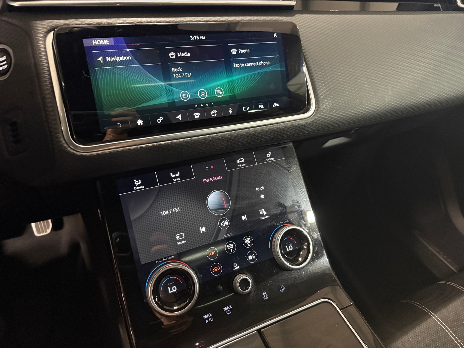 Thumbnail: 2020 Land Rover Range Rover Velar - 3