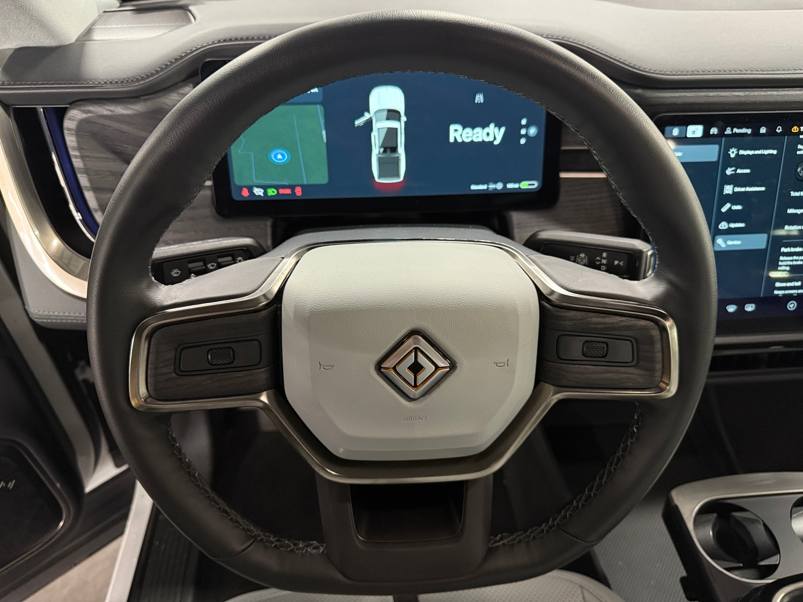 Thumbnail: 2023 Rivian R1T - 4