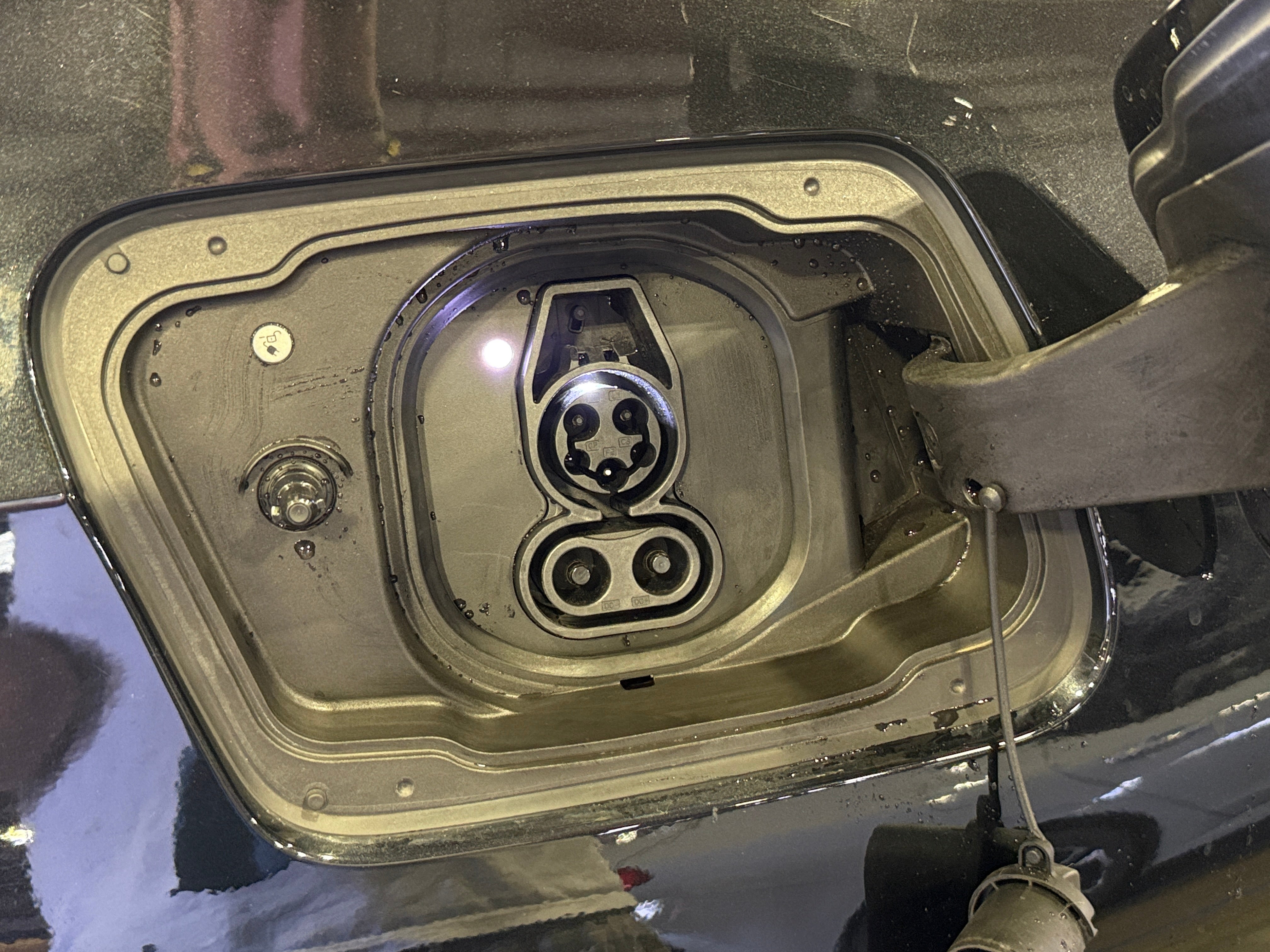 Used 2024 BMW i5 40 with VIN WBY33FK01RCS85595 for sale in Oak Creek, WI