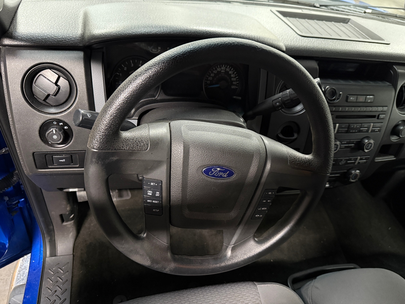 Thumbnail: 2013 Ford Econoline - 5