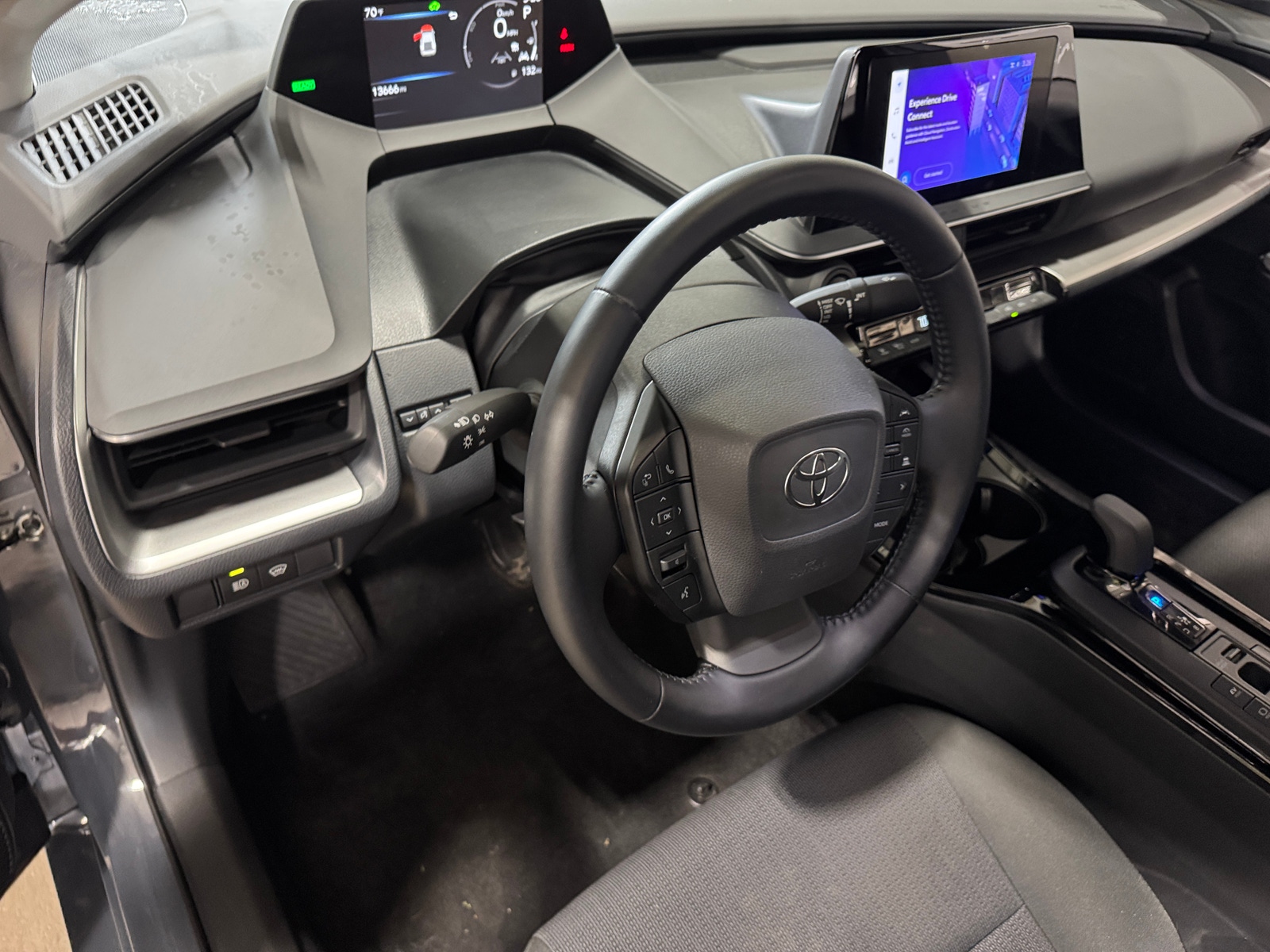 Thumbnail: 2024 Toyota Prius - 3