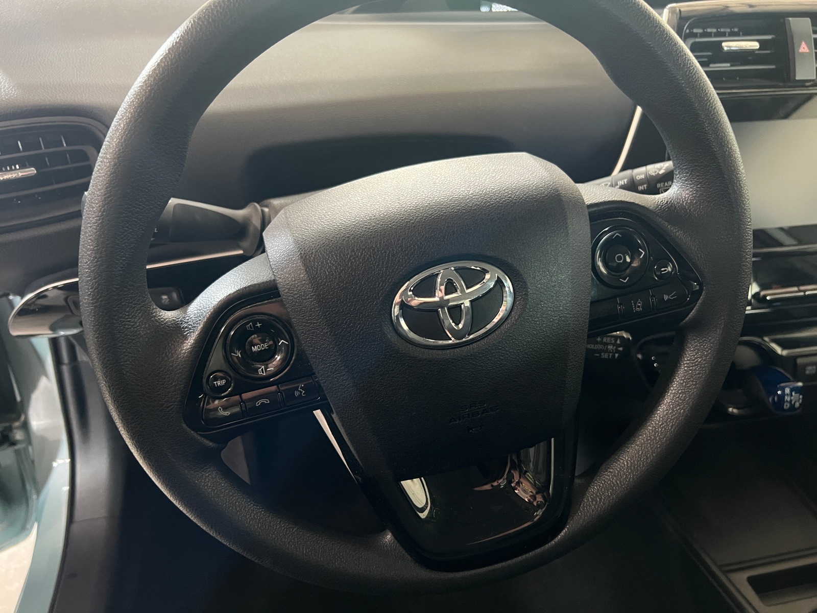 Thumbnail: 2022 Toyota Prius - 5