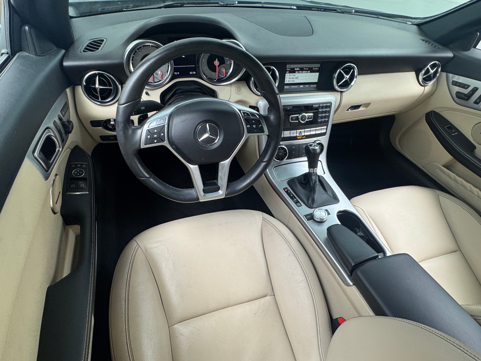 Thumbnail: 2013 Mercedes-Benz SLK - 2