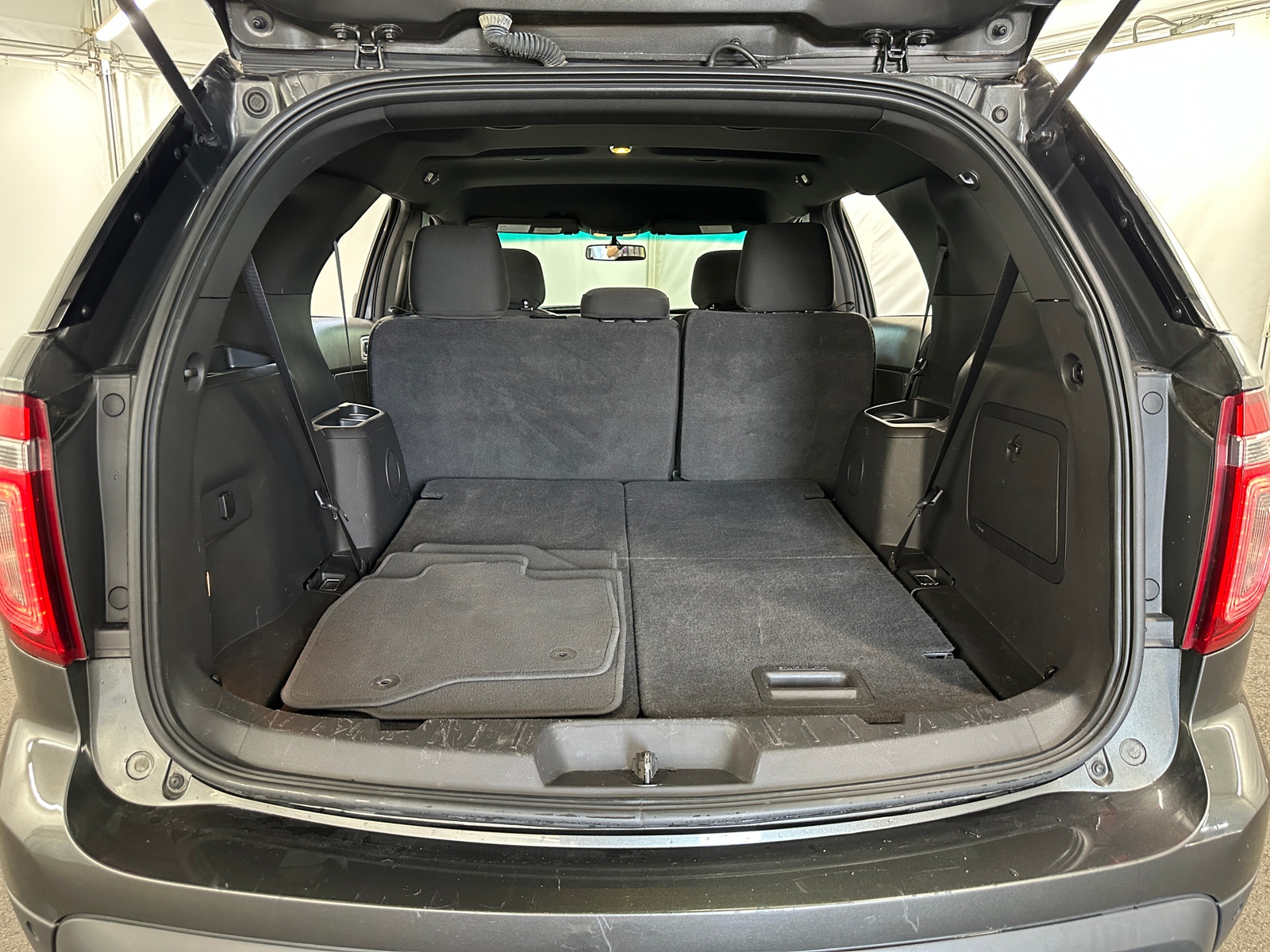 Thumbnail: 2015 Ford Explorer - 7
