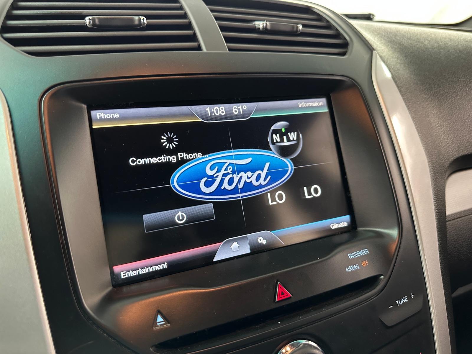 Thumbnail: 2015 Ford Explorer - 4