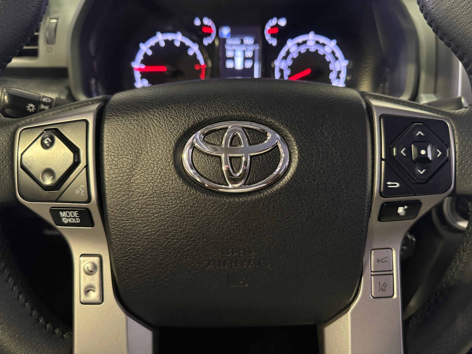 Thumbnail: 2022 Toyota 4Runner - 5