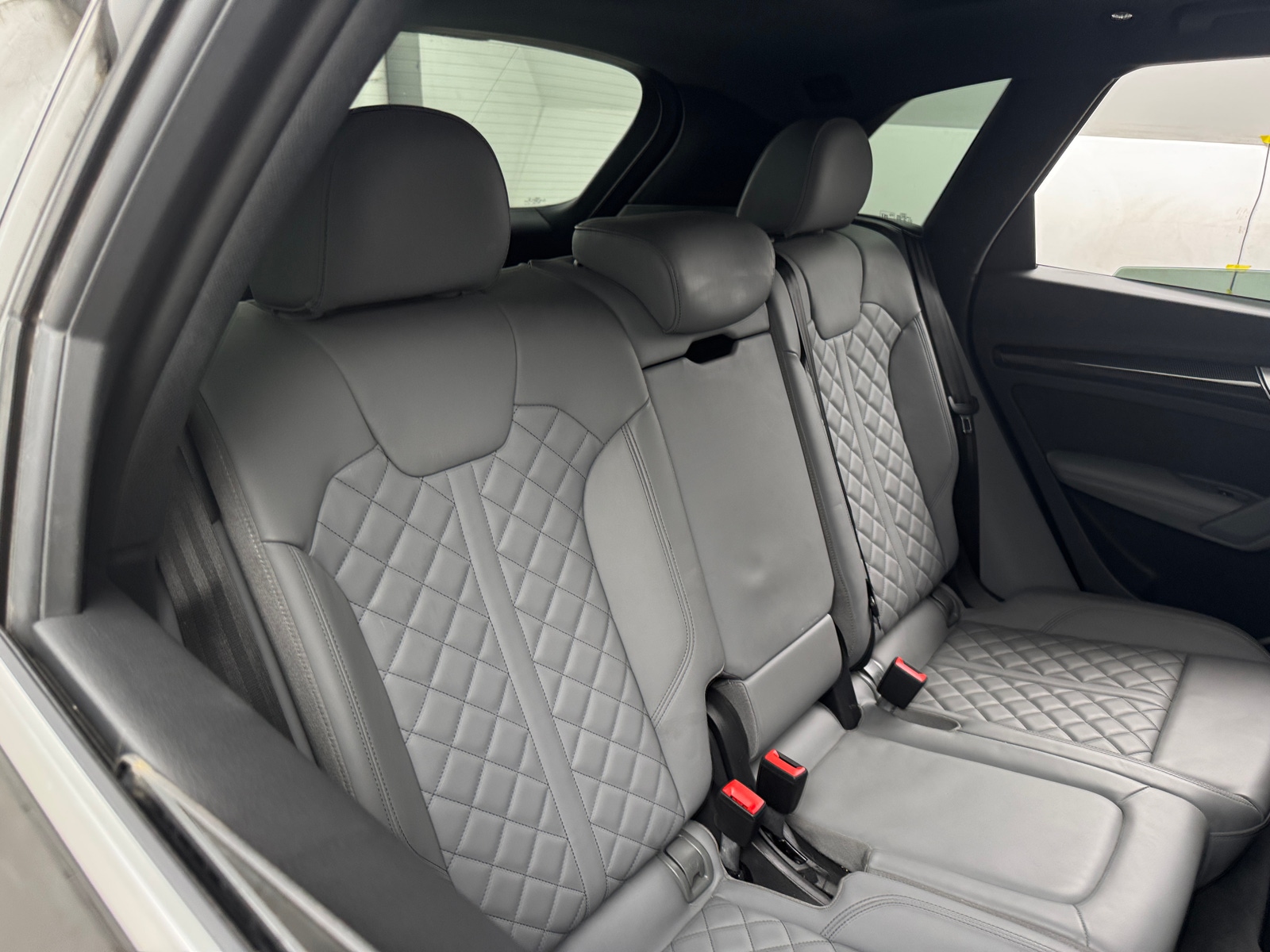 Thumbnail: 2018 Audi SQ5 - 5