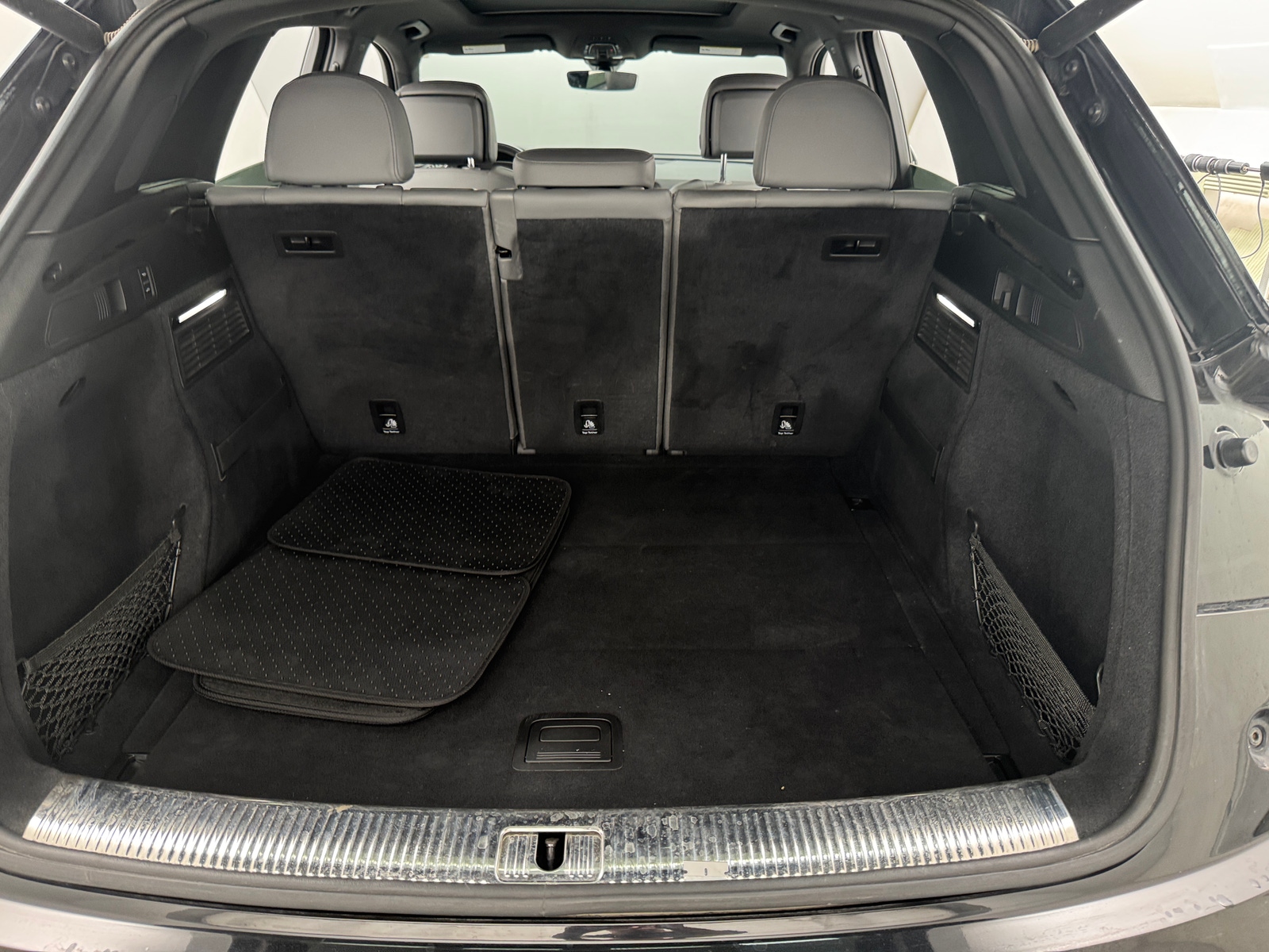 Thumbnail: 2018 Audi SQ5 - 6