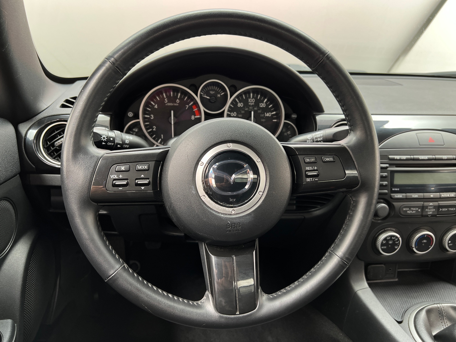 Thumbnail: 2014 Mazda MX-5 Miata - 5