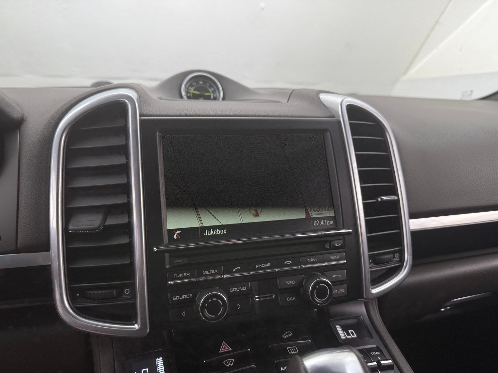 Thumbnail: 2015 Porsche Cayenne - 3