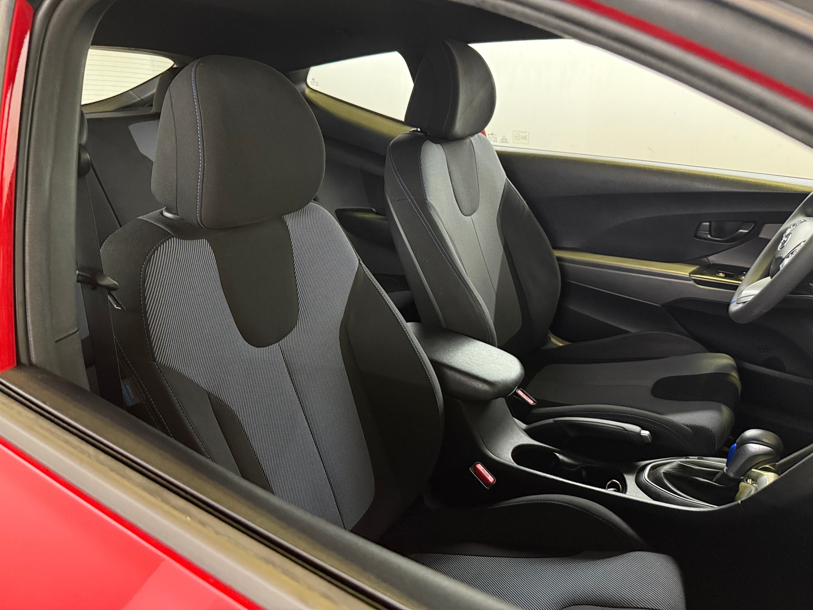 Thumbnail: 2019 Hyundai Veloster - 2