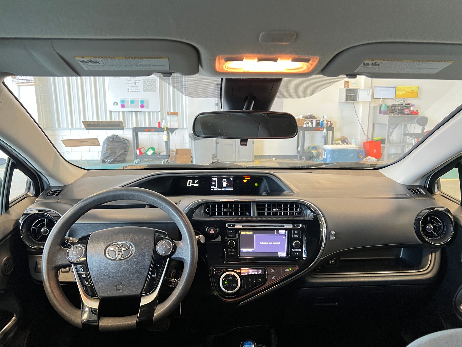 Thumbnail: 2018 Toyota Prius c - 3