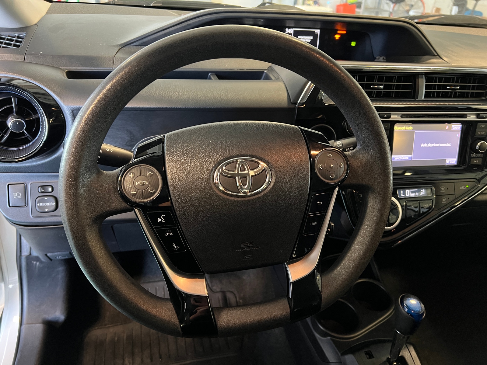 Thumbnail: 2018 Toyota Prius c - 5