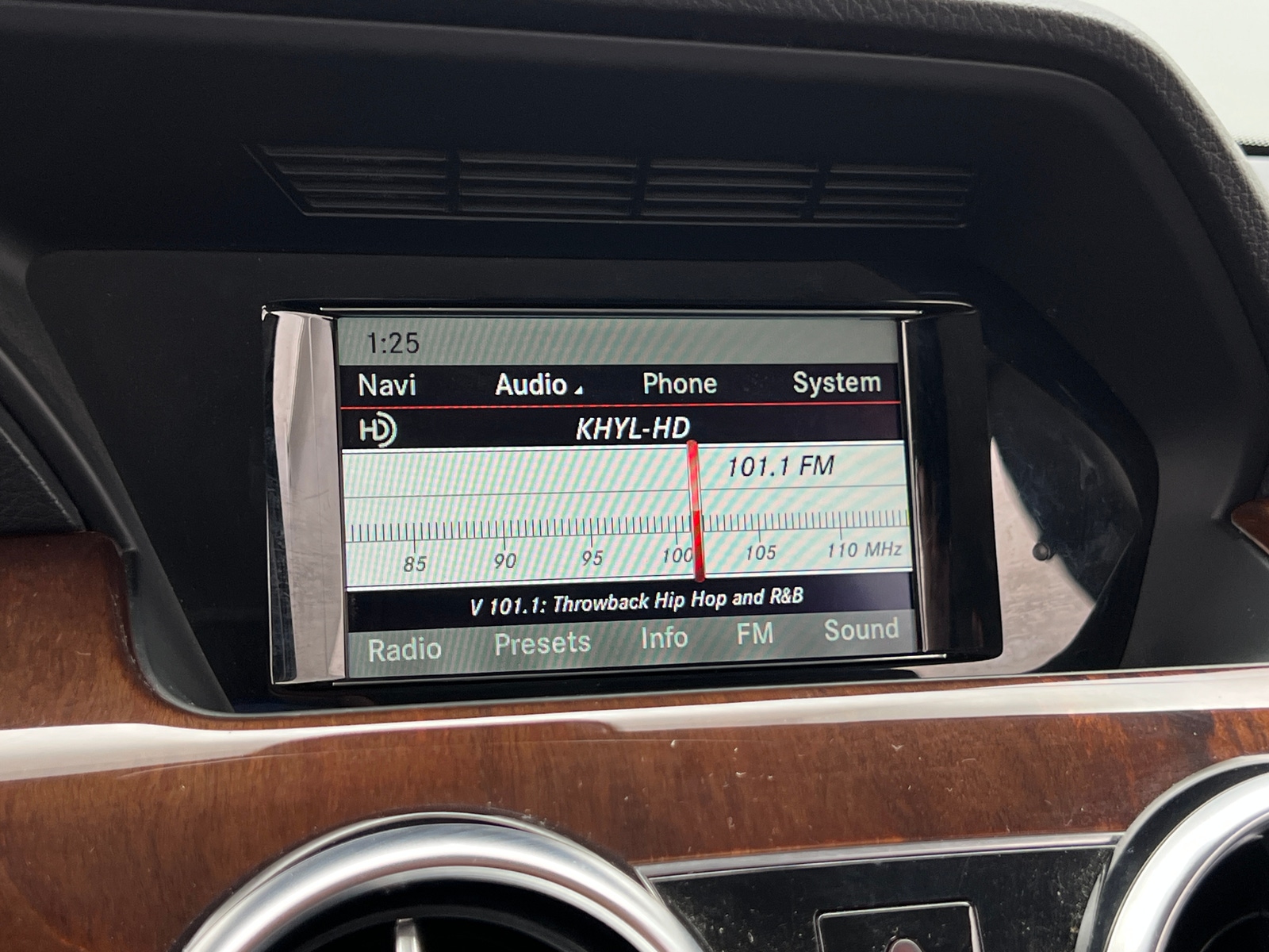 Thumbnail: 2013 Mercedes-Benz GLK - 3
